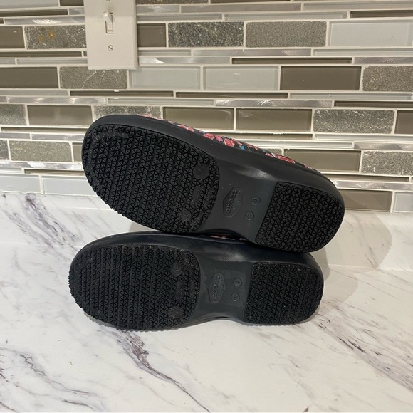 Crocs clogs Neria Pro II Graphic Floral Clogs nursing - Picture 8 of 9